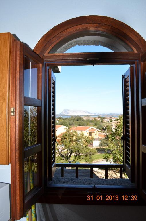 Iss Travel, Citai Panoramic Apartments - 1,5 Km From The Beach سان تيودورو الغرفة الصورة
